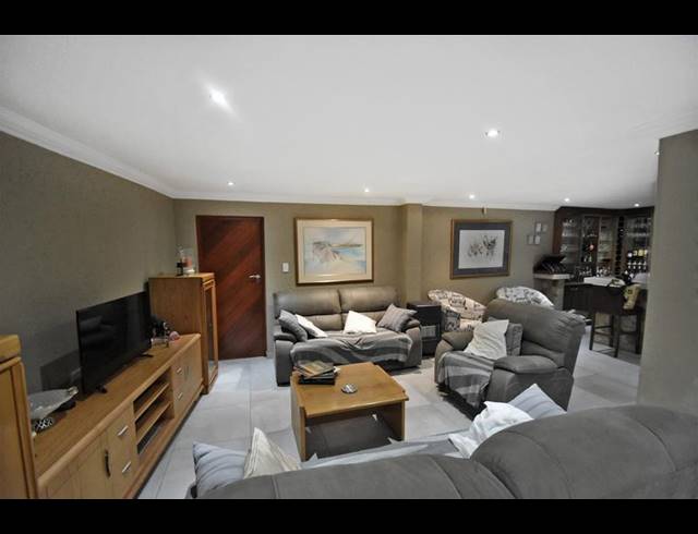 4 BEDROOM HOUSE FOR SALE IN LINKSFIELD